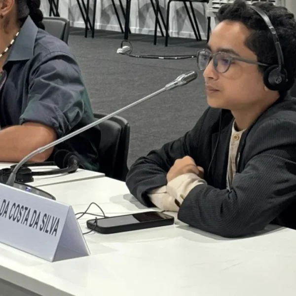 Crianças e jovens exigem representatividade nas decisões sobre o próprio futuro