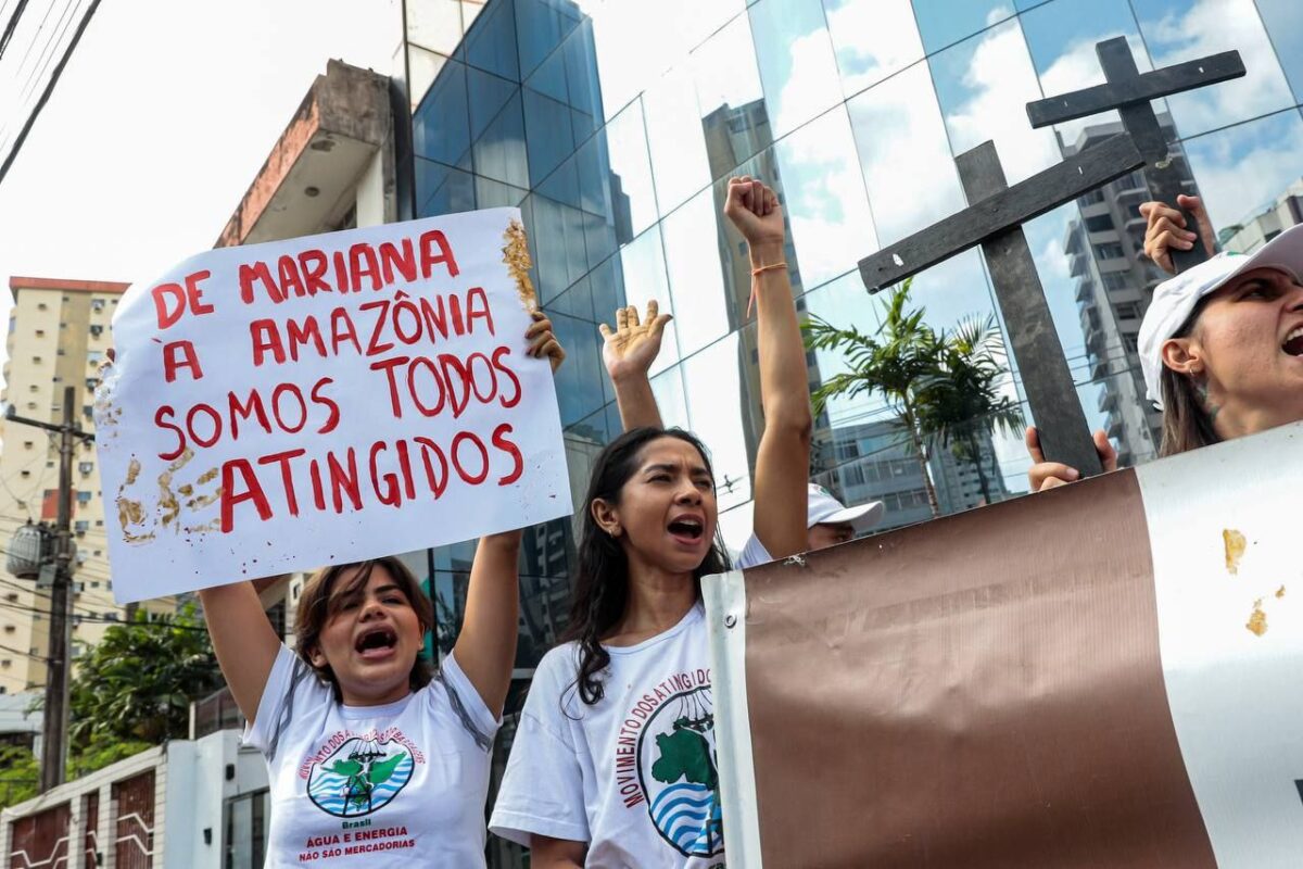 Poeira do barro de ontem: dez anos do desastre de Mariana