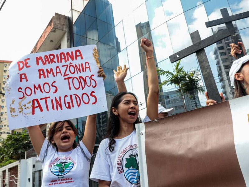 Poeira do barro de ontem: dez anos do desastre de Mariana