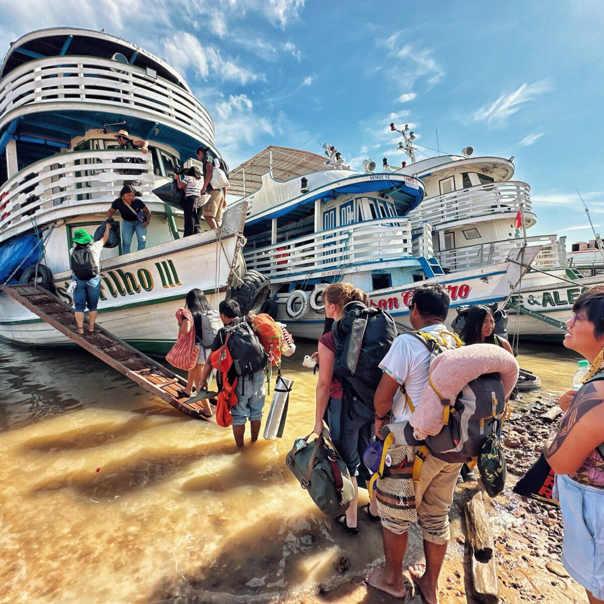 COP30: A flotilha indígena chega a Belém em uma travessia histórica por justiça climática