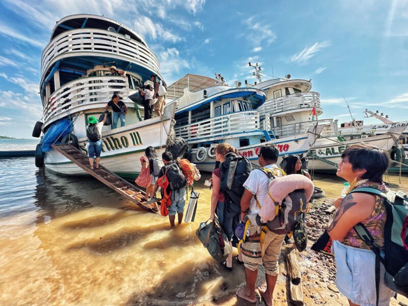 COP30: A flotilha indígena chega a Belém em uma travessia histórica por justiça climática