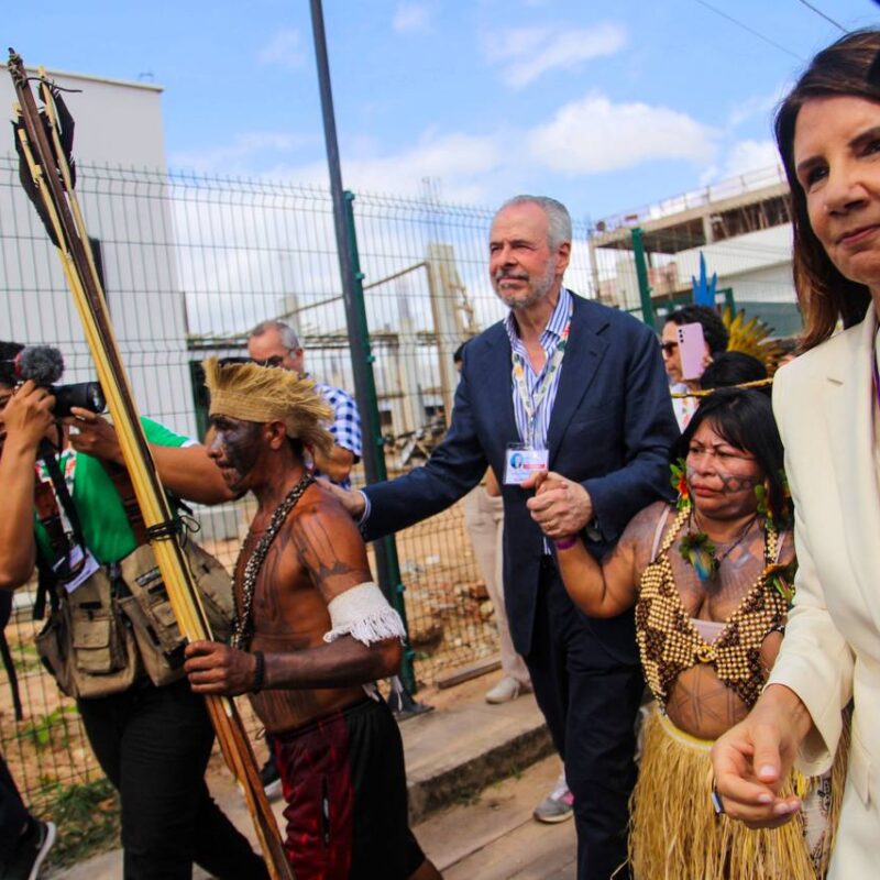 CEO da COP30 diz que protestos indígenas são “legítimos” e parte da democracia