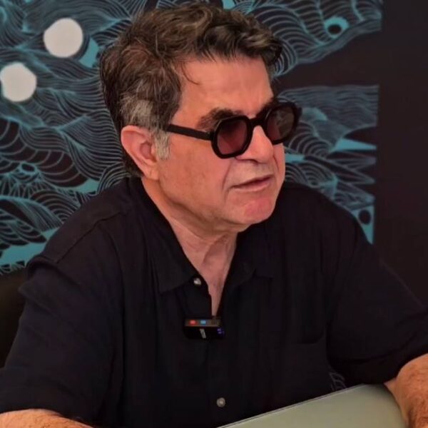 Homenageado na 49ª Mostra SP, Jafar Panahi fala sobre o poder do cinema diante da repressão
