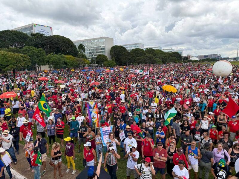 Brasil vai às ruas contra o Congresso Inimigo do Povo