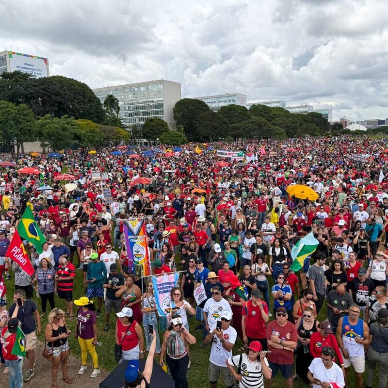 Brasil vai às ruas contra o Congresso Inimigo do Povo