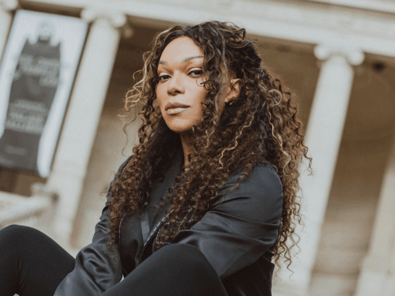 “Nós vamos continuar avançando”: Como Pamela Ferreira está construindo pontes poderosas entre pessoas e marcas