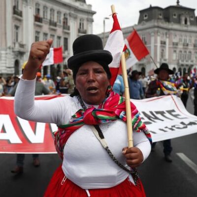 O pêndulo infinito: América Latina entre demandas insatisfeitas e projetos frágeis