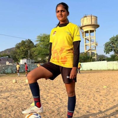 Como o futebol está ajudando meninas na Índia a enfrentar os casamentos forçados