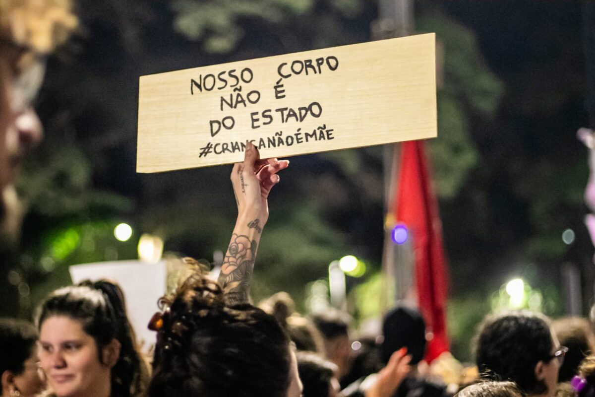 Justiça patriarcal: absolvição de acusado de estuprar menina de 12 anos em MG repete outros casos no Brasil