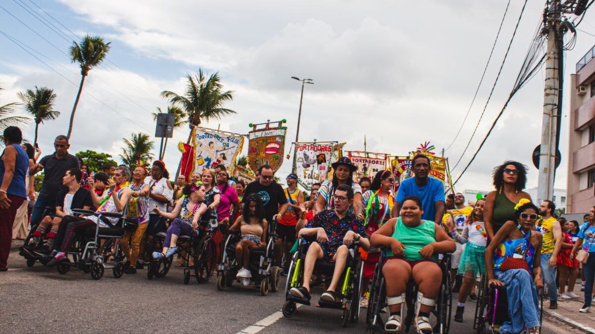 Para nós, pessoas com deficiência, até pular Carnaval é um ato de resistência