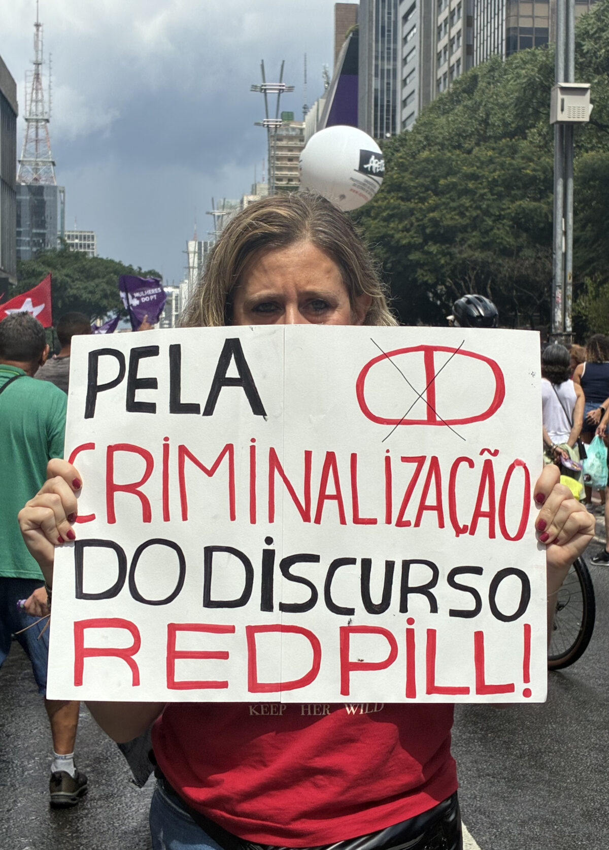 Luta contra a misoginia: conheça os 36 projetos de lei que podem criminalizar o ódio contra mulheres