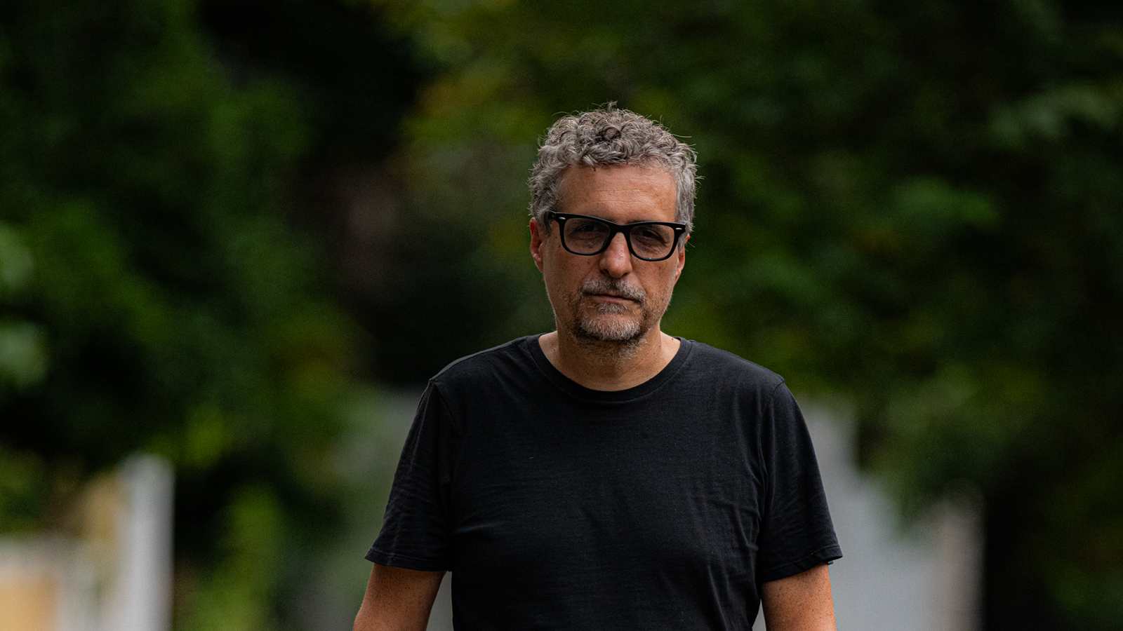 “Já está todo mundo vendo bem transparente”: Kleber e o cinema que recusa o esquecimento