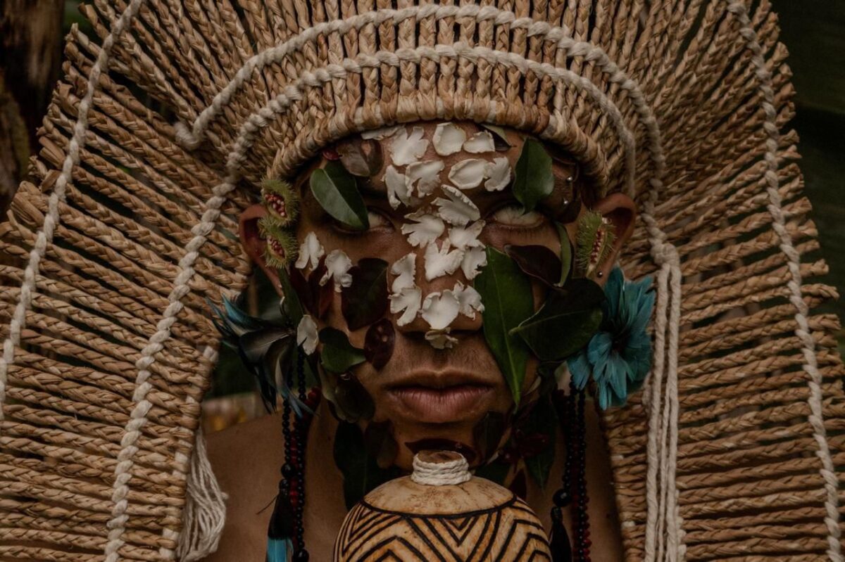 Diwarian: Território como dramaturgia em técnica contracolonial