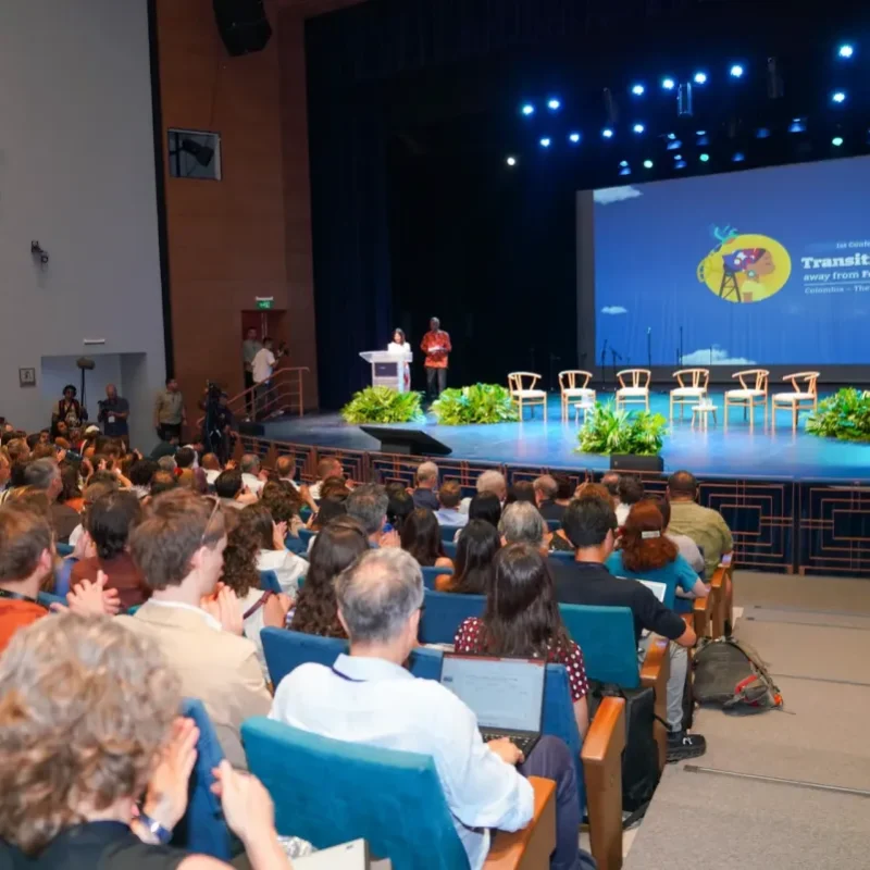 Em Santa Marta, cientistas mostram que a superação do petróleo é inevitável