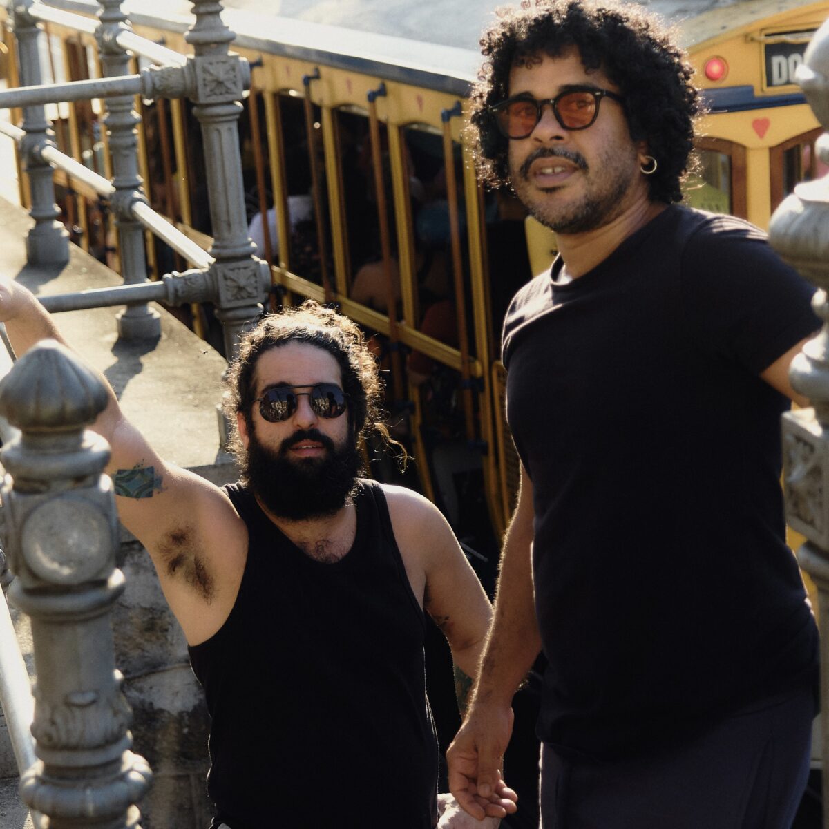 O samba-jazz de Antonio Neves e Thiaguinho Silva pelas Ladeiras de Santa Teresa