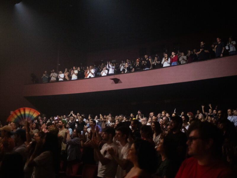 Fé e Resistência Drag: O encontro do conservadorismo com a arte dissidente no Teatro Guaíra