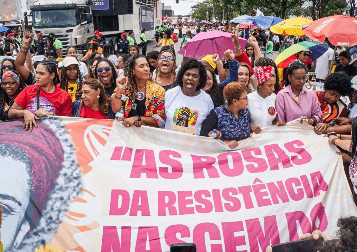 Benedita da Silva fala sobre democracia, violência, fake news e os desafios do Senado no Brasil