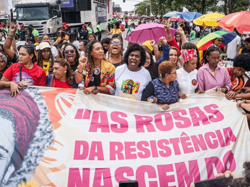 Benedita da Silva fala sobre democracia, violência, fake news e os desafios do Senado no Brasil