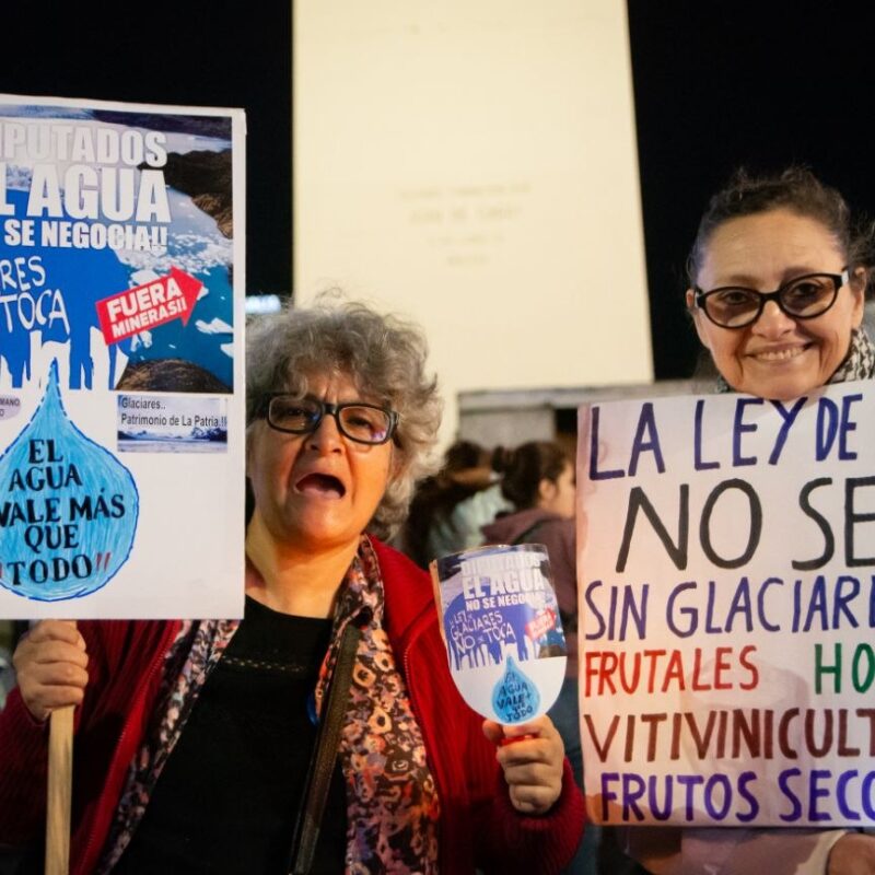 Argentina avança com reforma que coloca em risco geleiras e soberania diante da expansão mineradora