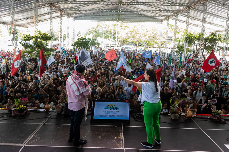 De Belém à Santa Marta: tecendo espaços de resistência e esperança