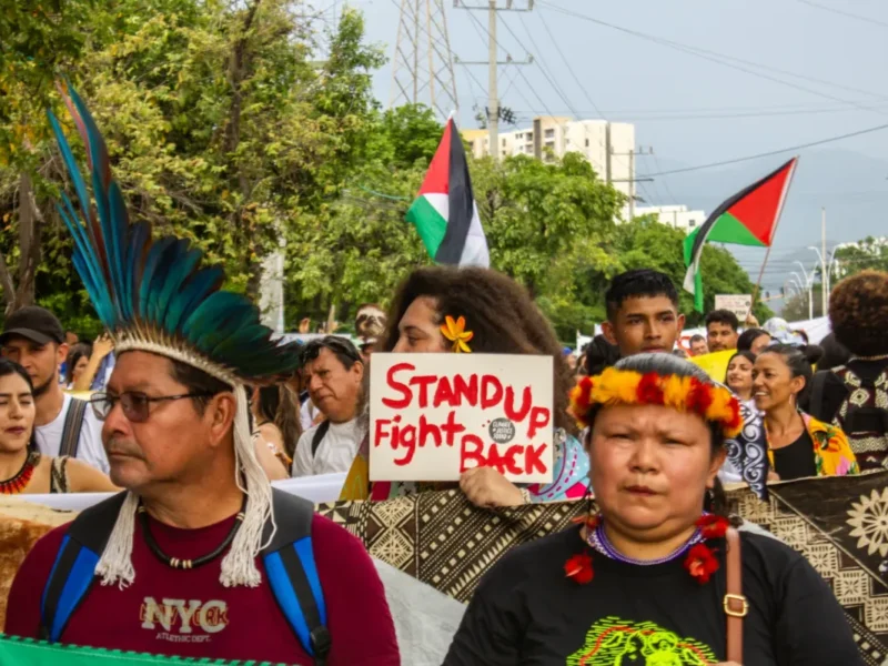 ‘Colonialismo disfarçado’: indígenas criticam modelo de transição justa que não assegura proteção dos territórios