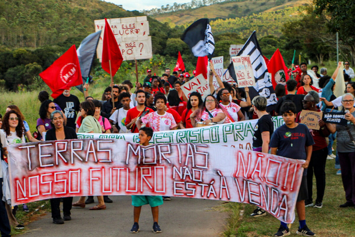 Audiência e marcha contra mineração de terras raras mobilizam o Sul de Minas