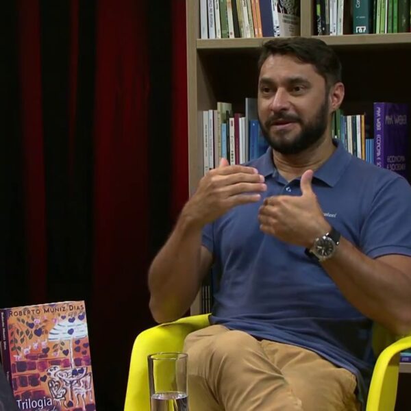 A literatura como registro e resistência: Roberto Muniz Dias fala sobre escrita e memória LGBTQIA+