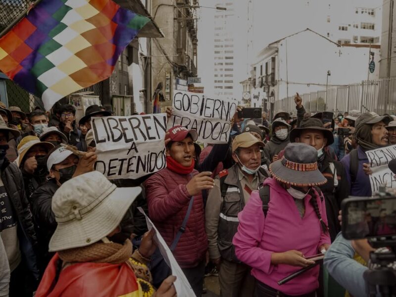 Crise na Bolívia: Congresso autoriza governo de Rodrigo Paz a usar militares contra protestos
