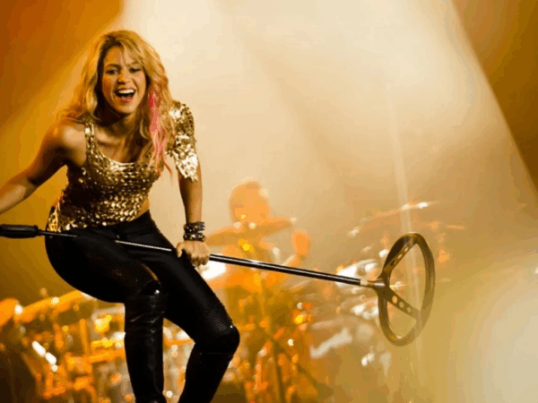 Shakira reforça que o palco não pode ser pouco