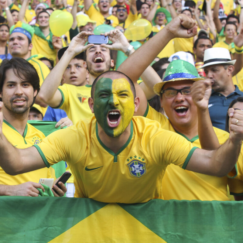 Desconfiança cresce e desafia relação entre torcida e Seleção Brasileira