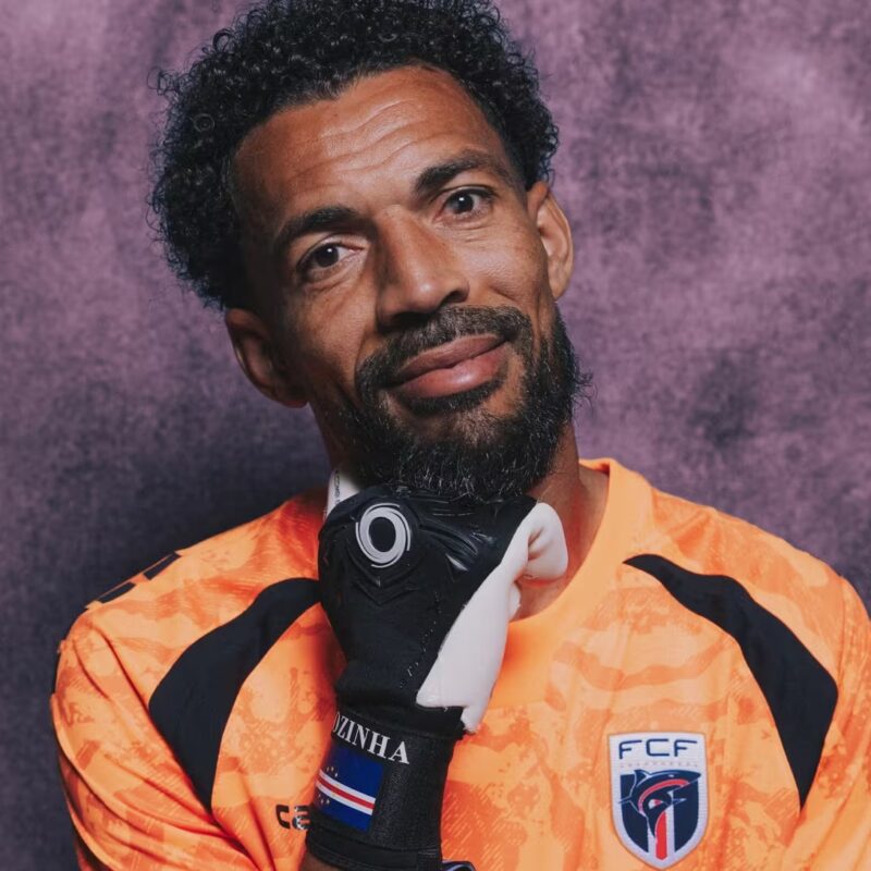 Vozinha: o goleiro de 40 anos que surpreendeu na estreia histórica de Cabo Verde