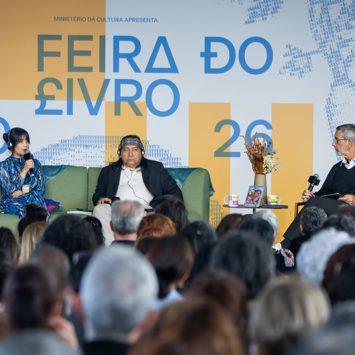 Daniela Catrileo e Daniel Munduruku discutem memória, território e resistência indígena na Feira do Livro