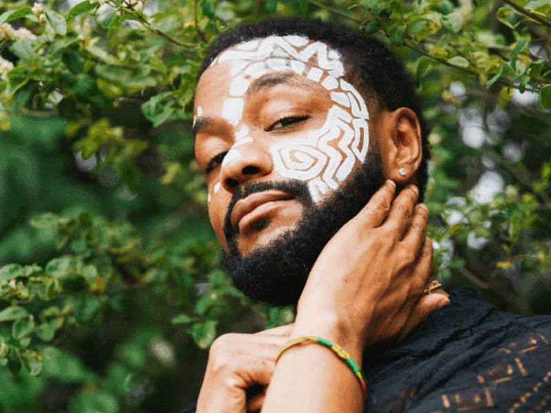 Wyn Starks celebra a identidade negra no pop-soul “Coco”