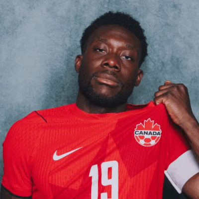 Alphonso Davies: de campo de refugiados ao posto de capitão do Canadá na Copa
