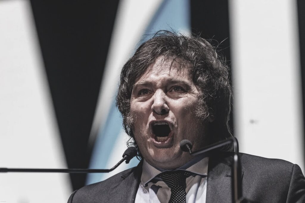 Governos de extrema direita promovem retrocessos e instabilidade social na América Latina