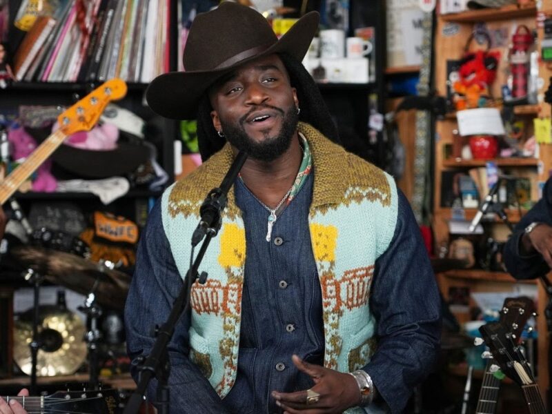 Shaboozey apresenta faixas inéditas no Tiny Desk Concert