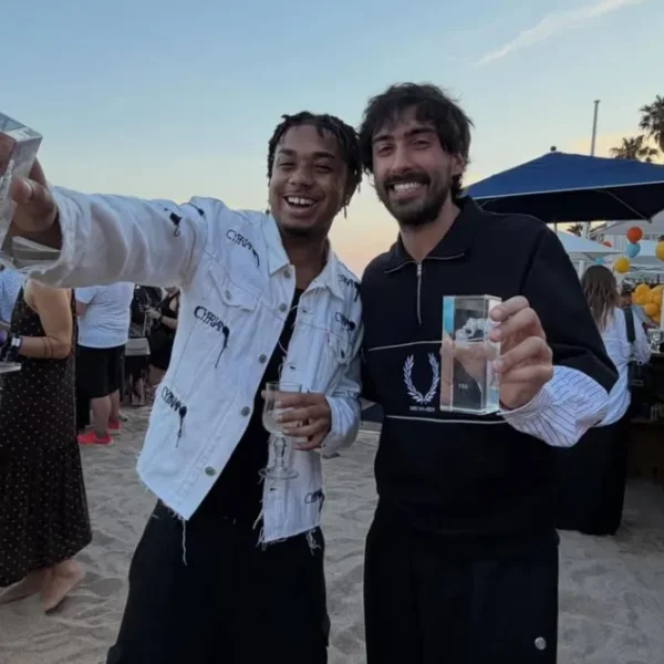 Poeta Visual e Willy Hajli vencem Ouro no YDA com projeto dos 10 anos de Castelos & Ruínas, de BK, em Cannes