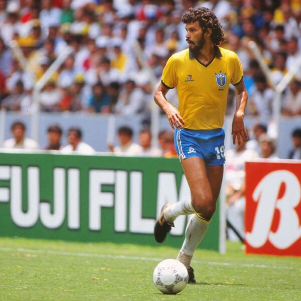 De Sócrates a Matt Freese: os jogadores de Copa do Mundo que se formaram em universidades históricas