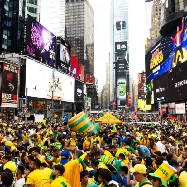 Muito além dos 90 minutos: a torcida brasileira pelo mundo