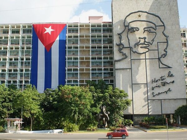 Os Estados Unidos impõem ainda mais sanções a Cuba