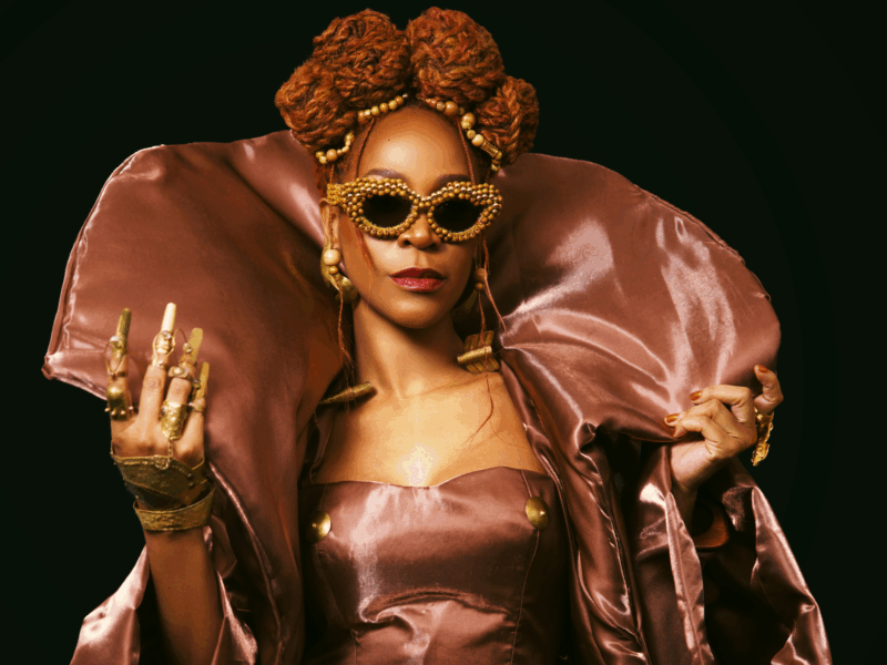 Karol Conká celebra legado de “Batuk Freak” em turnê especial: “O disco continua muito atual”