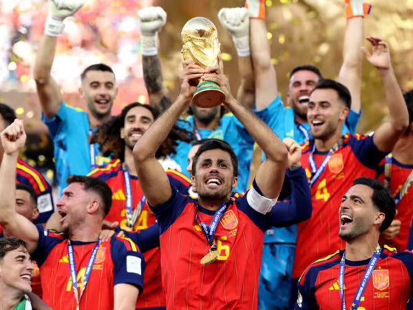 Do feminino ao masculino, Espanha domina o futebol global