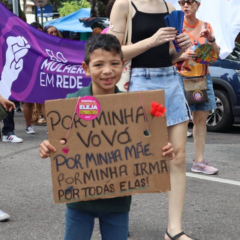 Guia da ONU e do Unicef orienta famílias sobre os perigos da machosfera